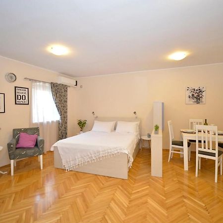 Apartment Filip Kotor Bagian luar foto