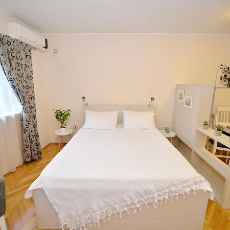 Apartment Filip Kotor Bagian luar foto